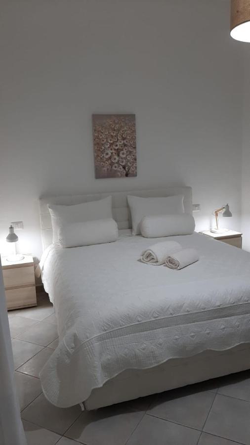 Civico 16A - Apartment - With Private Parking กวาร์ตู ซานเตเลนา ภายนอก รูปภาพ